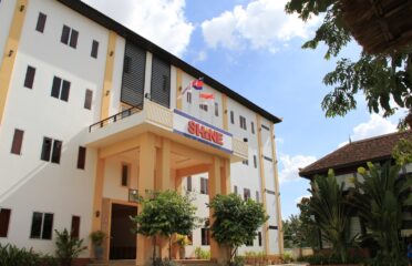SHINE Cambodia – Children, Business, and Language School