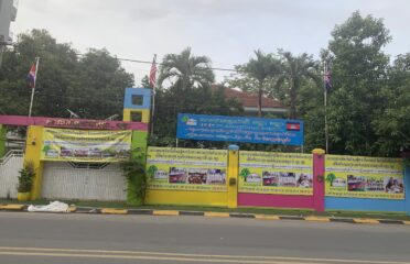 Go Go International School
