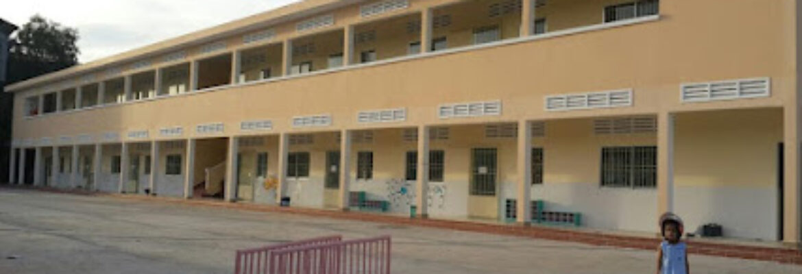 Reaksmey (Shine) School